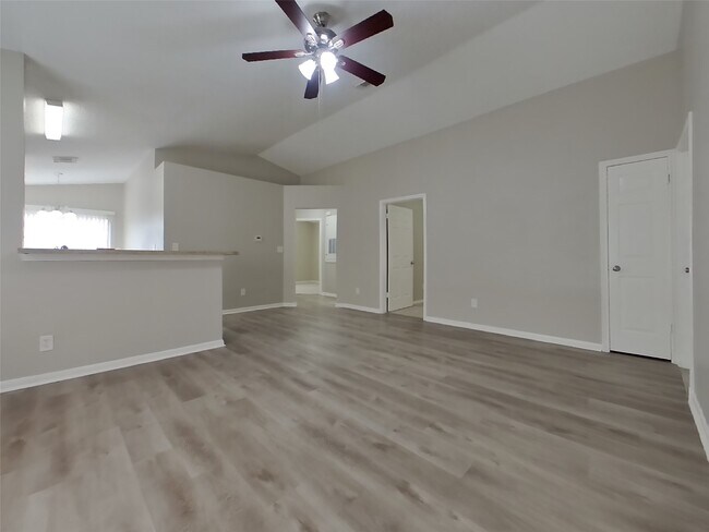 Foto del edificio - 3135 Kelling St