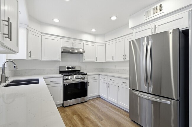 Foto del edificio - 9000 Vanalden Ave