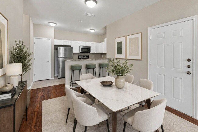 Foto del edificio - 516 E Hazelwood St