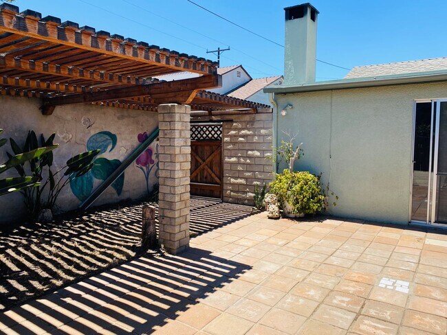 Foto del edificio - Spacious 3 Bed | 2 Bath Home – Less Than 1...