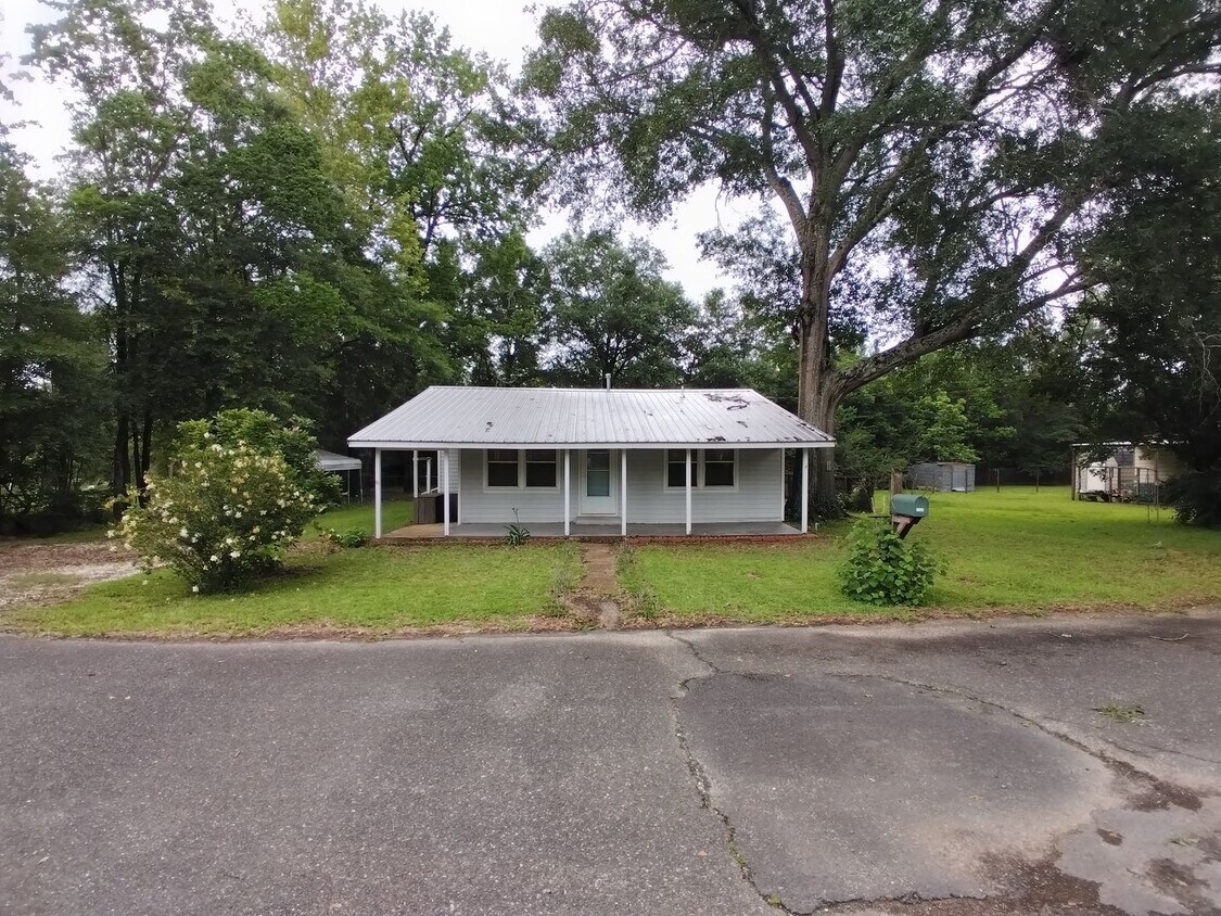 Primary Photo - 1122 Virginia St.