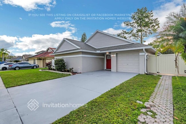 Building Photo - 11911 Hickorynut Dr