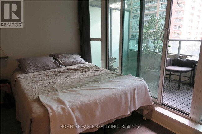 Photo du bâtiment - 150 E Liberty St