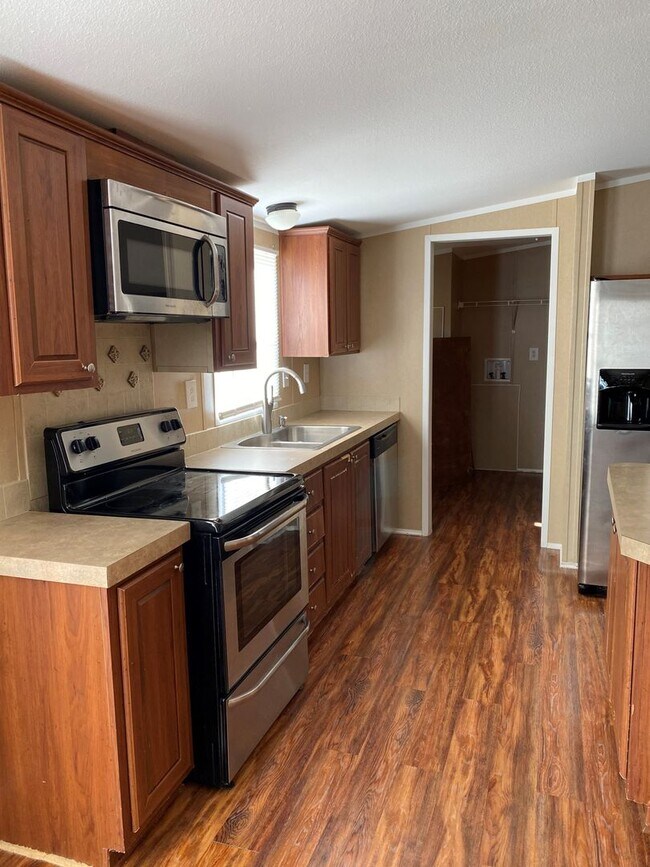 Foto del edificio - 35782 Bend Rd
