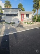 Building Photo - 4851 W Gandy Blvd