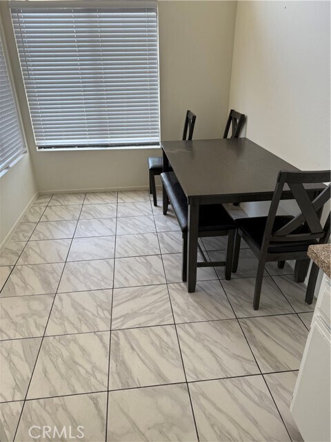 Foto del edificio - 1150 S Meadow Ln