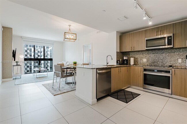 Foto del edificio - 5350 NW 84th Ave