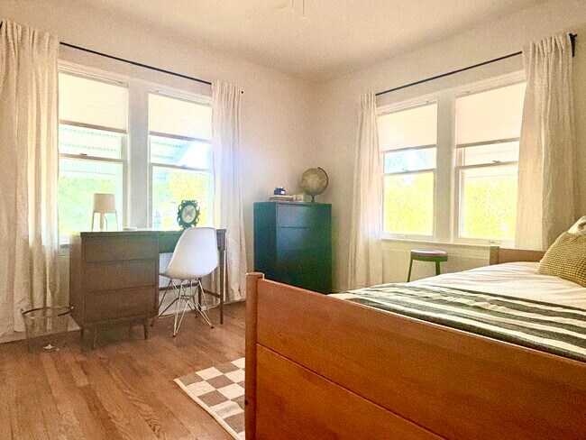 Foto del edificio - 1060 NE 119th St