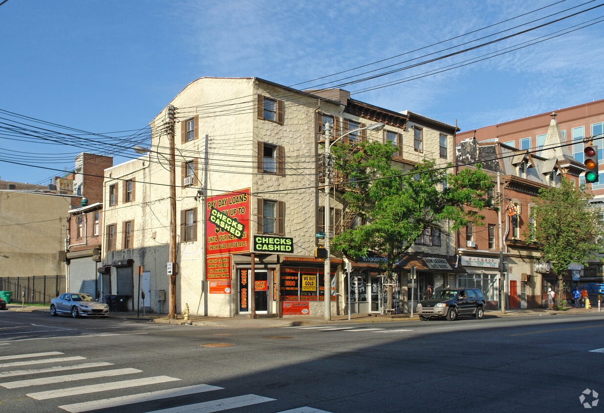 Building Photo - 5-9 W 4th St