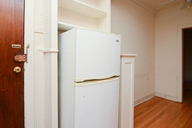 Foto del edificio - 4327 N Paulina St