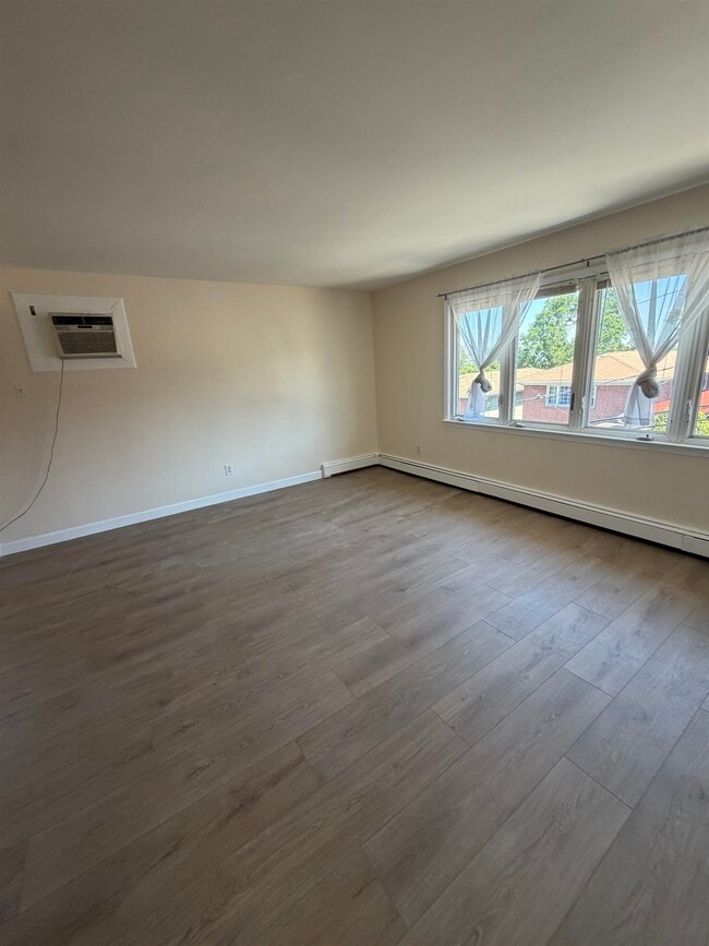 Building Photo - 1507 74th St