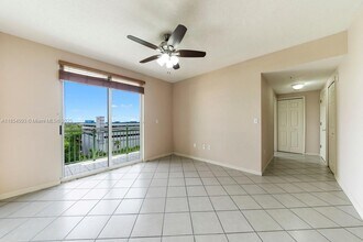 Building Photo - 3500 Coral Wy