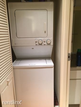 Building Photo - 2 br, 1 bath Condo - 15 Waverly St Apt 140