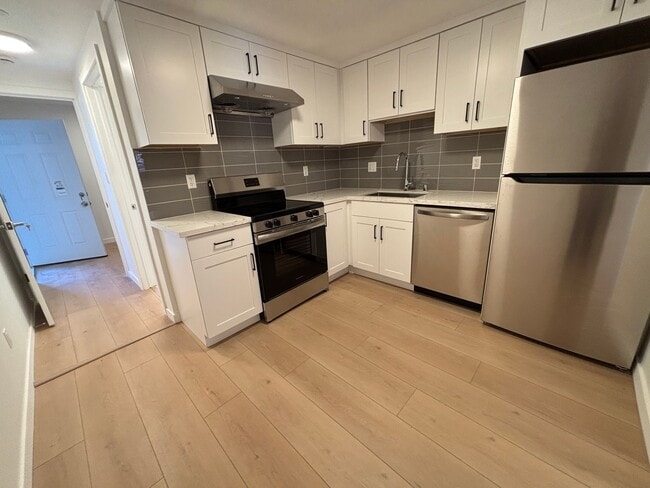 Building Photo - 1408 Shafter Ave