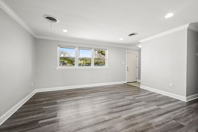 Foto del edificio - 8120 N Essen Heights Ct