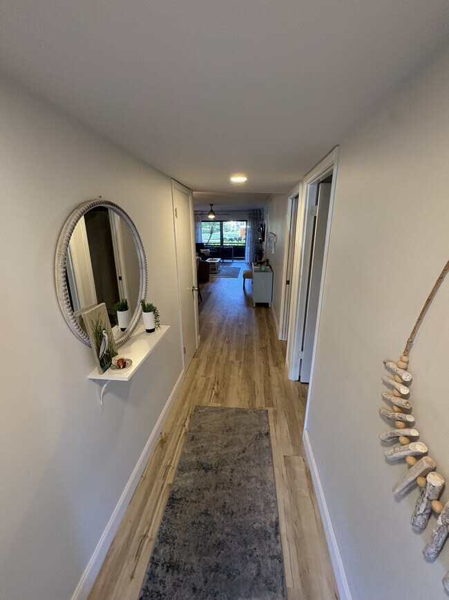 Foto del edificio - 512 W Venice Ave