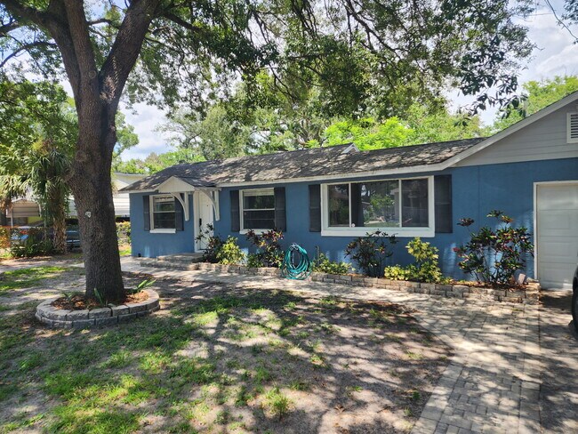 Foto del edificio - 5813 N 17th St