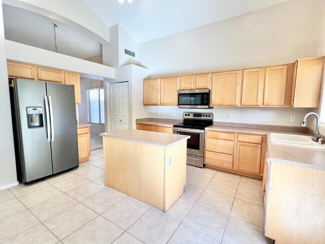 Foto del edificio - 7309 W Mohawk Ln