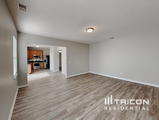 Building Photo - 240 Bassett Loop