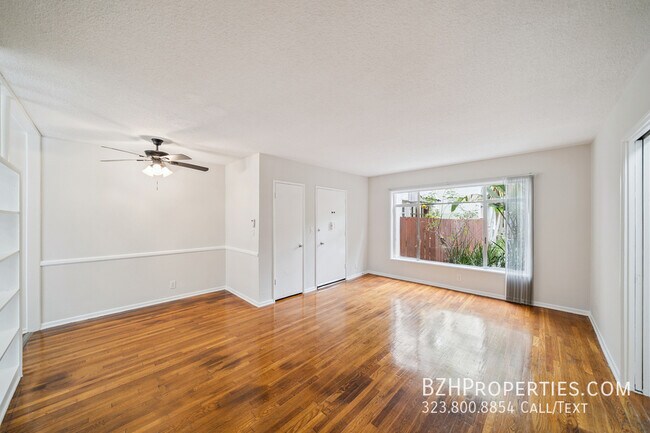 Foto del edificio - 8058 Hemet Pl