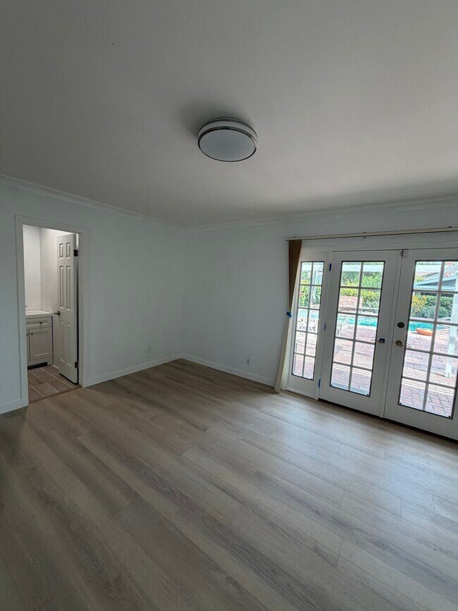 Foto del edificio - 9660 Vanalden Ave