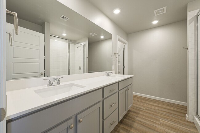 Building Photo - 13505 Bluejacket Dr