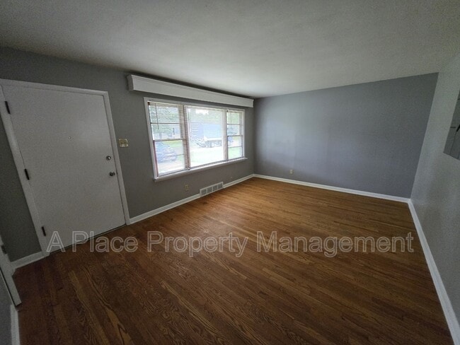 Building Photo - 125 Florisota Dr