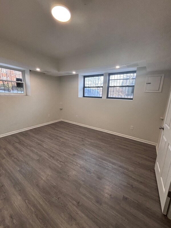 Building Photo - 157 S Harrison St