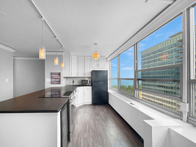 Foto del edificio - 3550 N Lake Shore Dr
