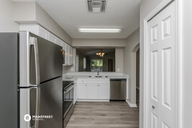 Foto del edificio - 523 Scarlet Maple Ct