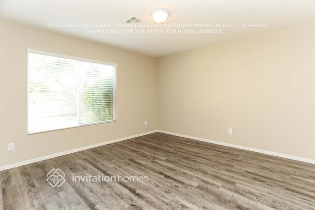 Foto del edificio - 8748 Autumn Valley Ave