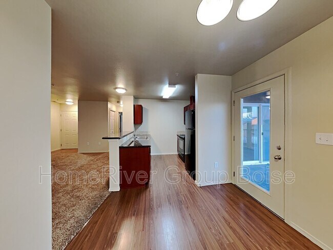 Building Photo - 11039 W Brassy Cove Loop