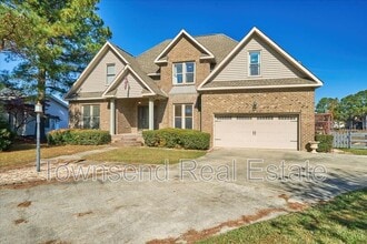 Building Photo - 695 Cedar Point