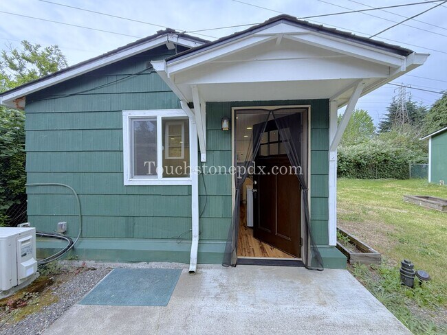 Building Photo - MFP-00110