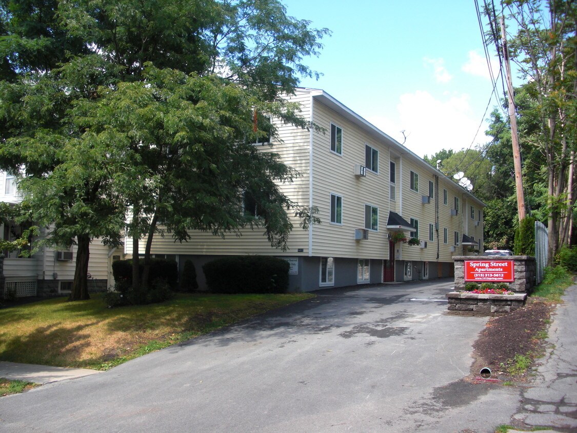 Foto principal - 1412 Spring St
