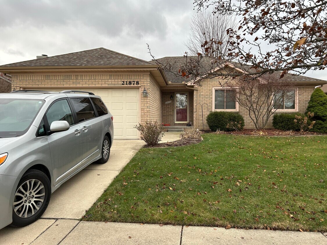 Foto principal - 21878 E Sunset Dr