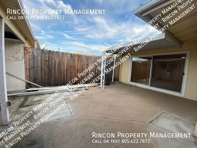 Building Photo - 112 E Garden Green