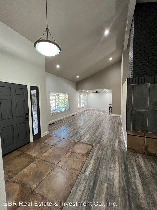 Building Photo - 3 br, 3 bath House - 3989 Rawhide Road