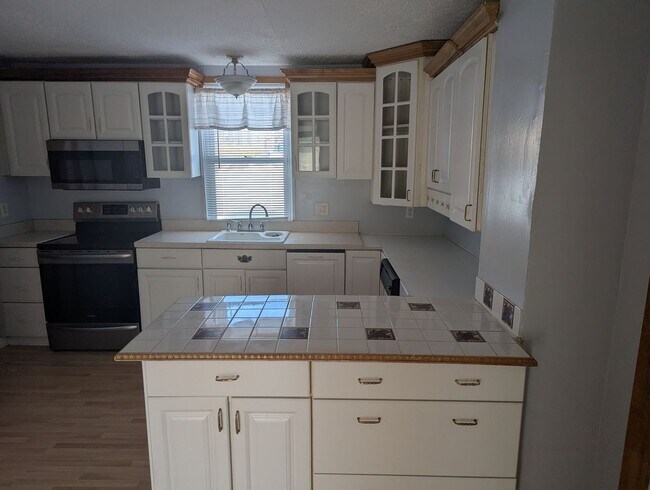 Foto del edificio - 3 Bedroom 2 Bath SFH