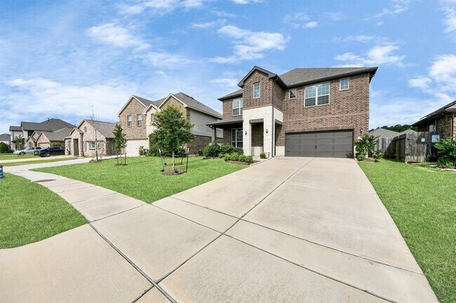 Foto del edificio - 6331 Cambrai Wood Ln