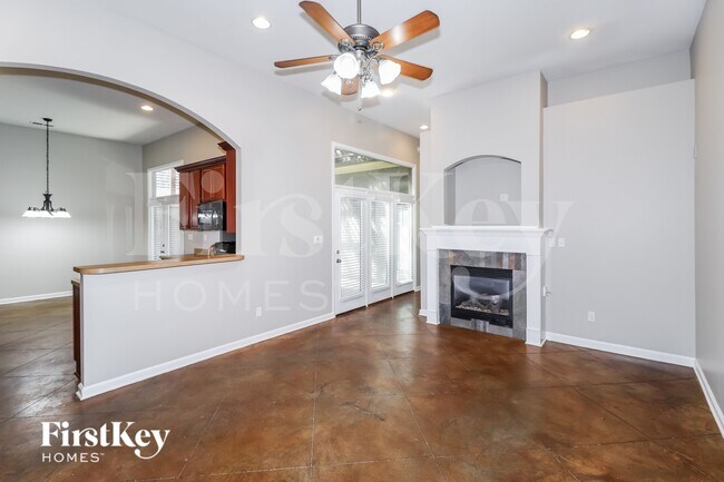 Foto del edificio - 6732 Stone Garden Dr