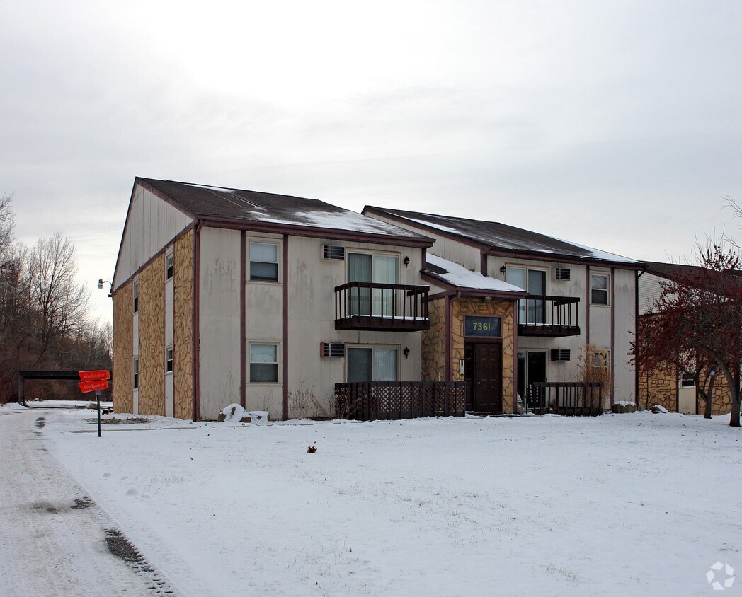 Primary Photo - 7361 West Blvd