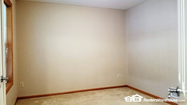 Foto del edificio - 64 Crown Pointe Curve