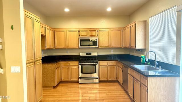 Building Photo - 1560 Tierra Buena Ct