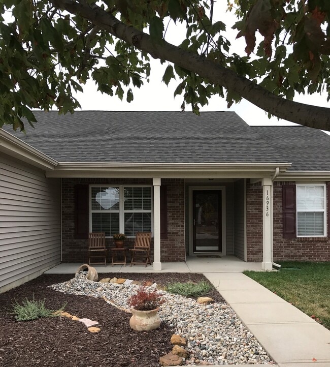 Building Photo - 16936 Brigg Ct