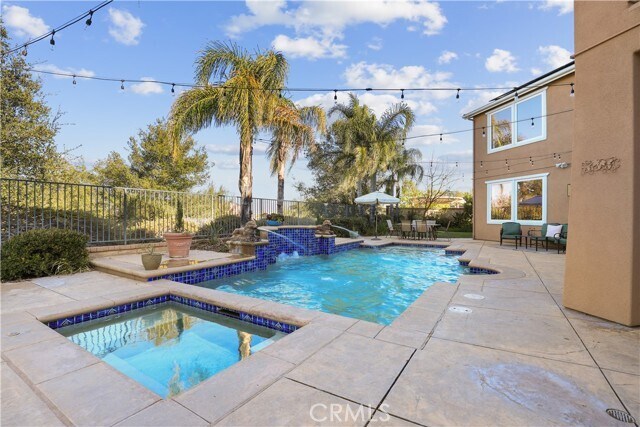 Building Photo - 26632 Fallen Oak Ct