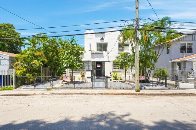 Foto del edificio - 128 NW 9th Ave