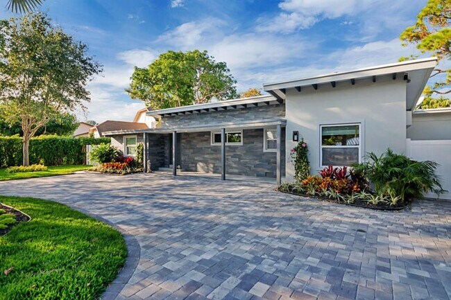 Foto del edificio - 959 SW 18th St