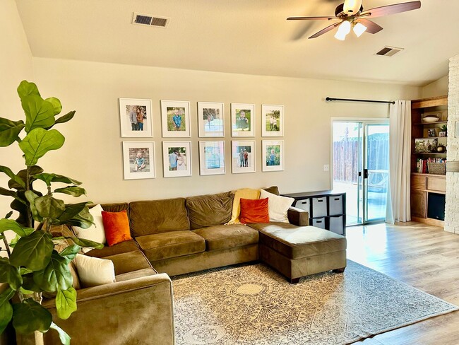 Foto del edificio - Beautifully Updated North Clovis 3/2