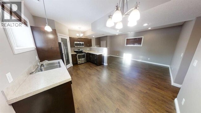 Photo du bâtiment - 7302-115A 115a St
